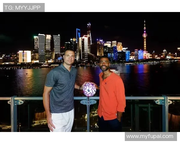 英超联赛新赛季展望球队实力对比与明星球员表现分析